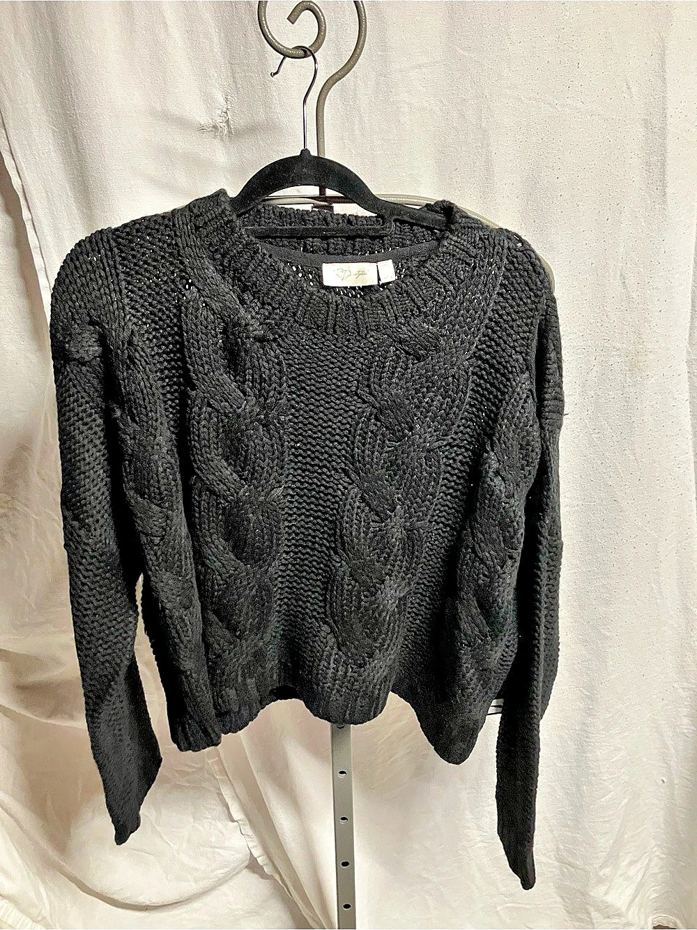 RD style Cable Knit Sweater in Black Size Large NWT